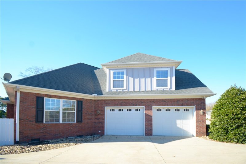 Property image 4 at 426 Providence Way, Easley, SC 29642