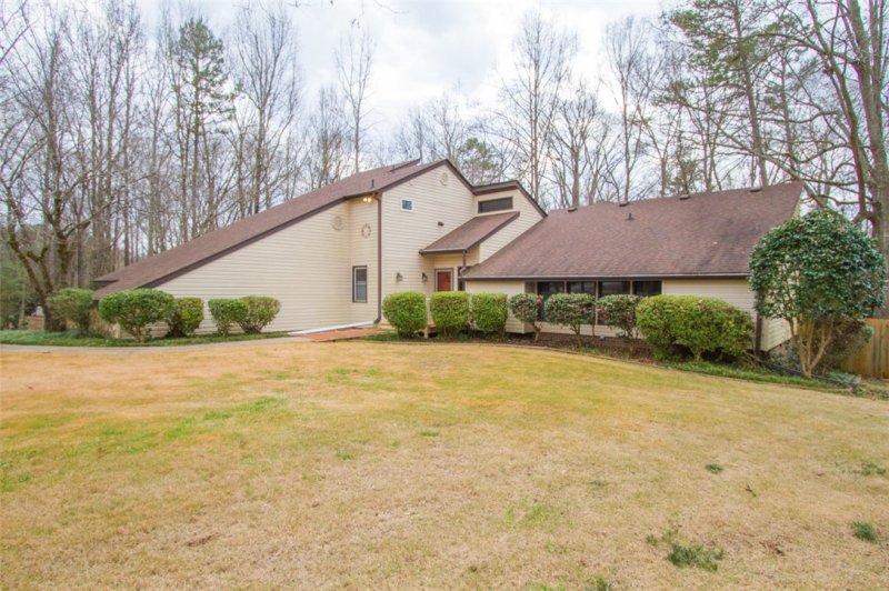 Property image 2 at 502 Oakwood Estates Drive, Anderson, SC 29621