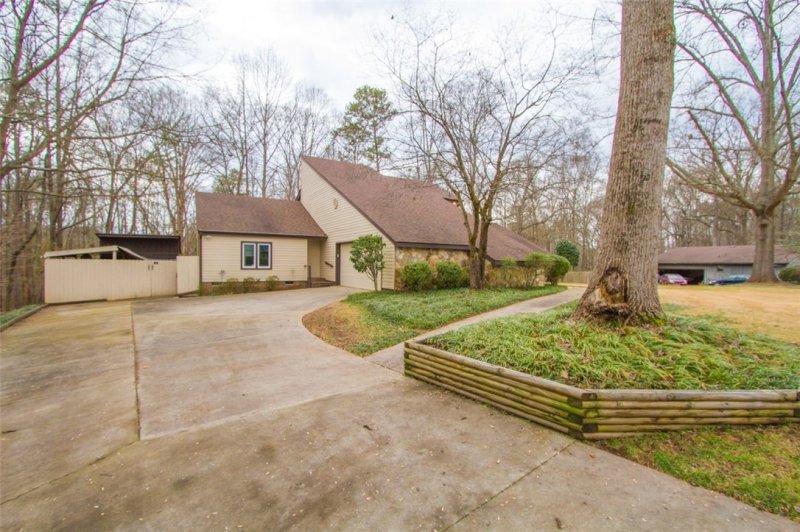 Property image 3 at 502 Oakwood Estates Drive, Anderson, SC 29621