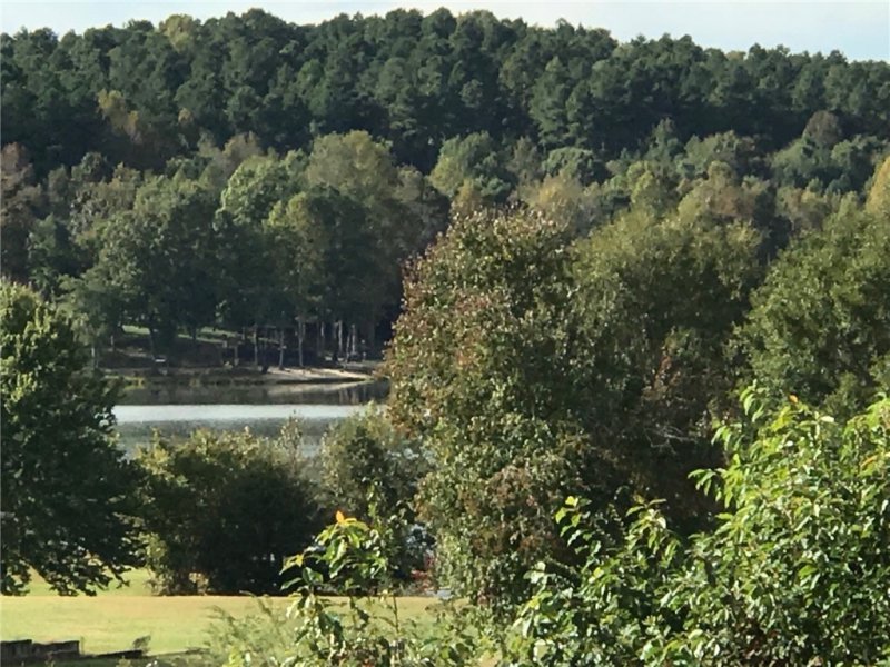 Property image 3 at 131 Lake Drive, Fair Play, SC 29643