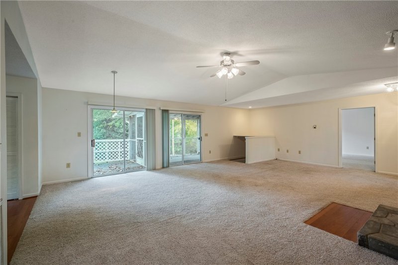 Property image 4 at 1110 Briarwood Drive, Seneca, SC 29672