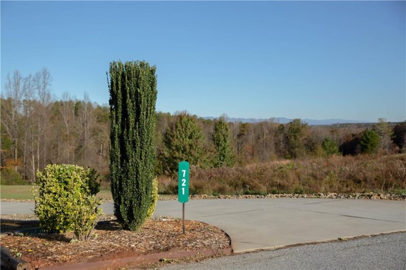 Property image 5 at 721 Hidden Falls Drive, West Union, SC 29696