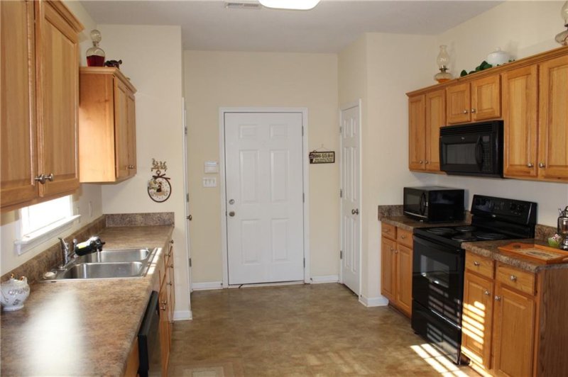 Property image 5 at 128 Elliott Circle, Anderson, SC 29621