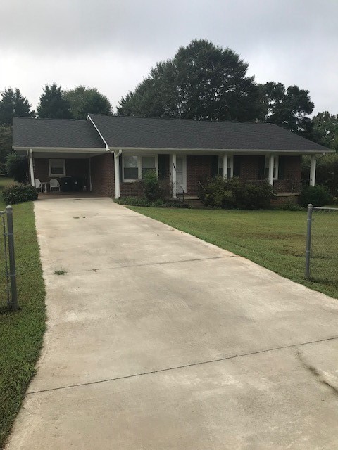 Property image 2 at 734 Tanglewood Drive, Seneca, SC 29672