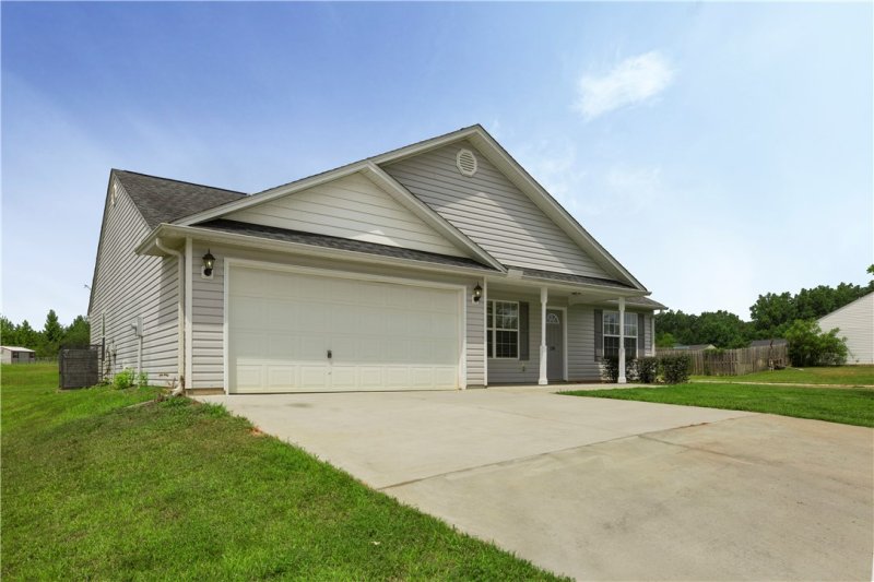 Property image 4 at 138 Strawberry Place, Anderson, SC 29624