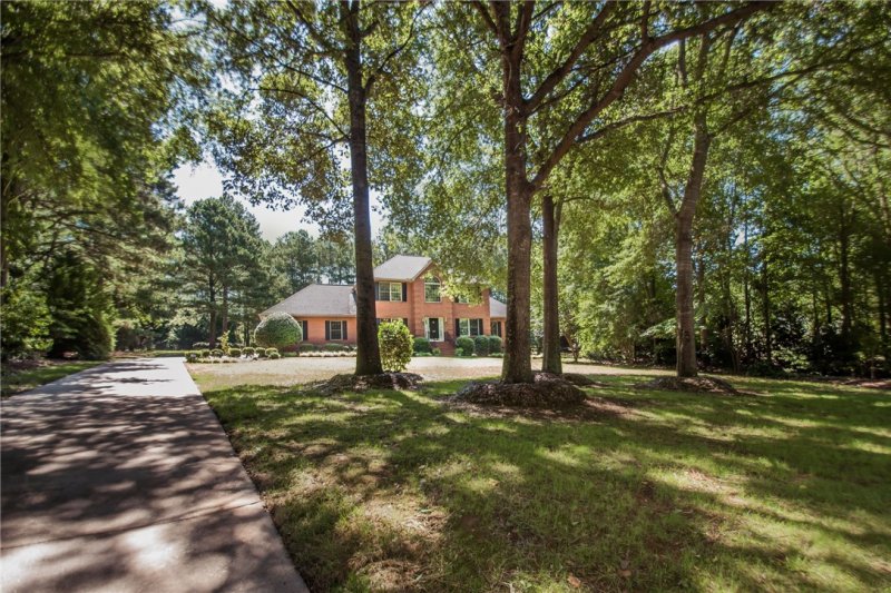 Property image 2 at 110 Hawnes Place, Anderson, SC 29621