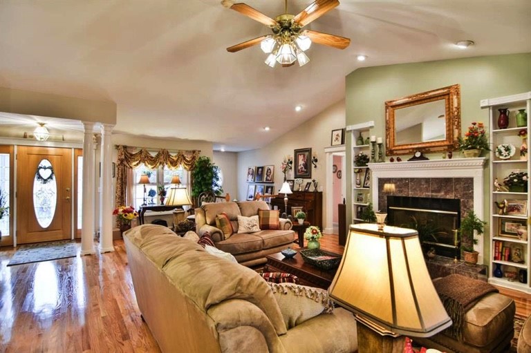 Property image 4 at 323 Amethyst Way, Seneca, SC 29672