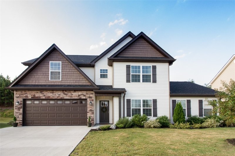 1010 Whirlaway Circle