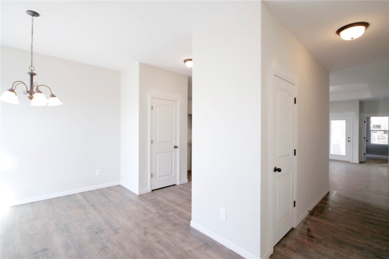 Property image 3 at 207 Magnolia Lane, Pendleton, SC 29670