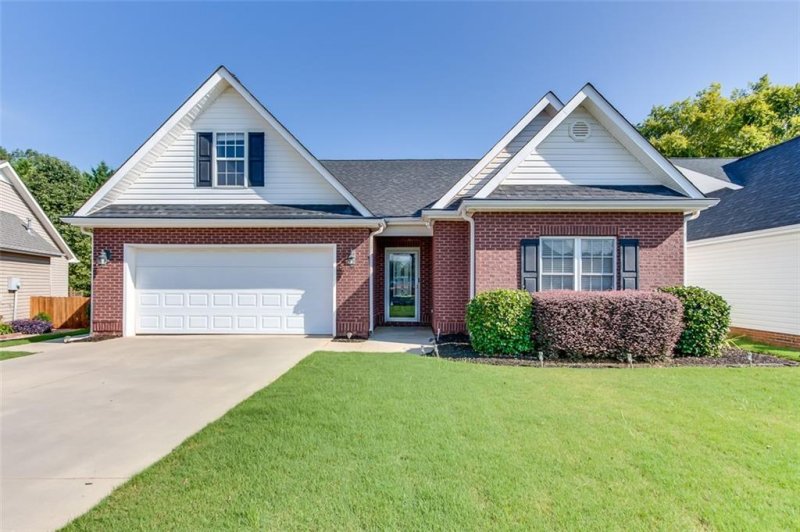 Property image 2 at 174 Elliott Circle, Anderson, SC 29621