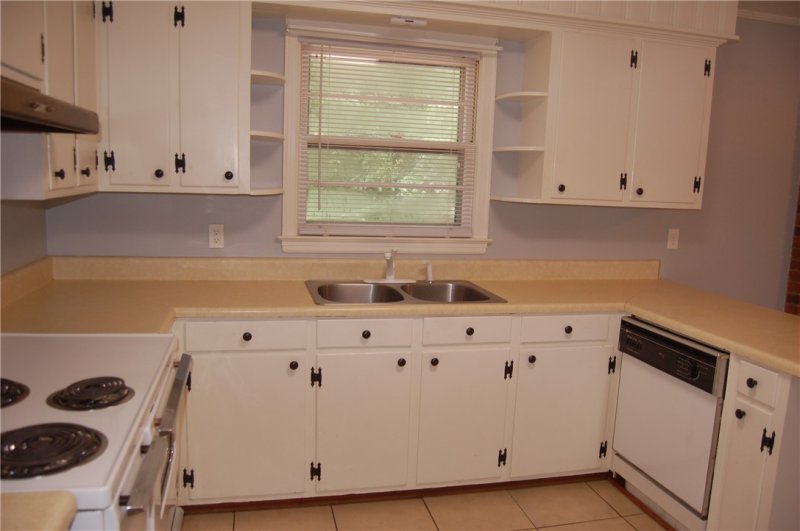 Property image 2 at 2001 Sunset Drive, Seneca, SC 29672