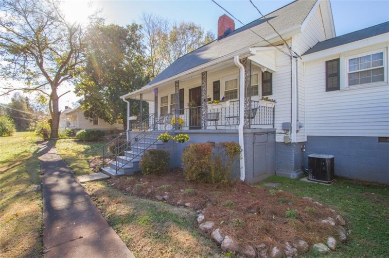 Property image 3 at 12 Lopez Street, Pelzer, SC 29669