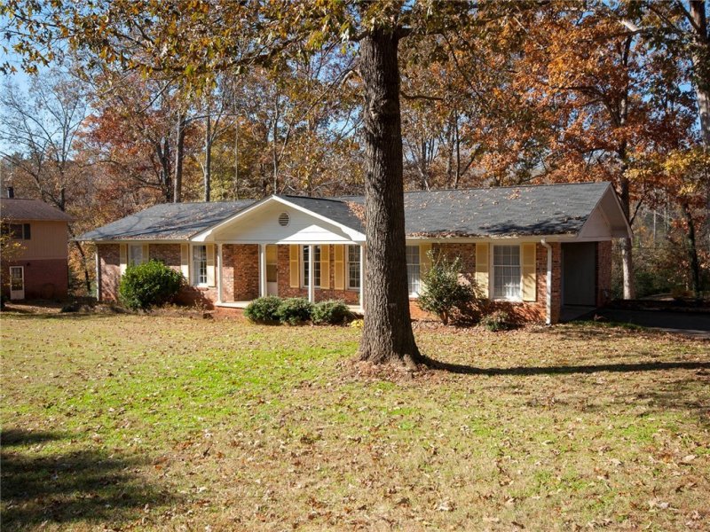 Property image 2 at 4029 Creekside Drive, Seneca, SC 29672