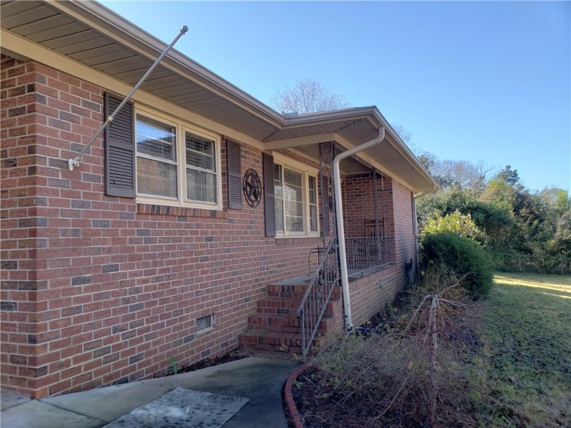 Property image 2 at 905 Bowden Road, Anderson, SC 29626