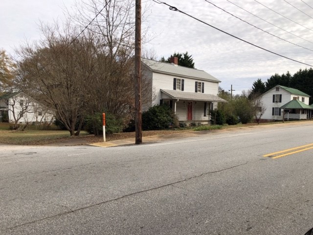 Property image 3 at 501 Church Street, Central, SC 29630