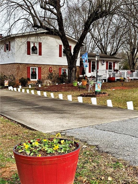 Property image 3 at 312 lakeview Drive, Liberty, SC 29657