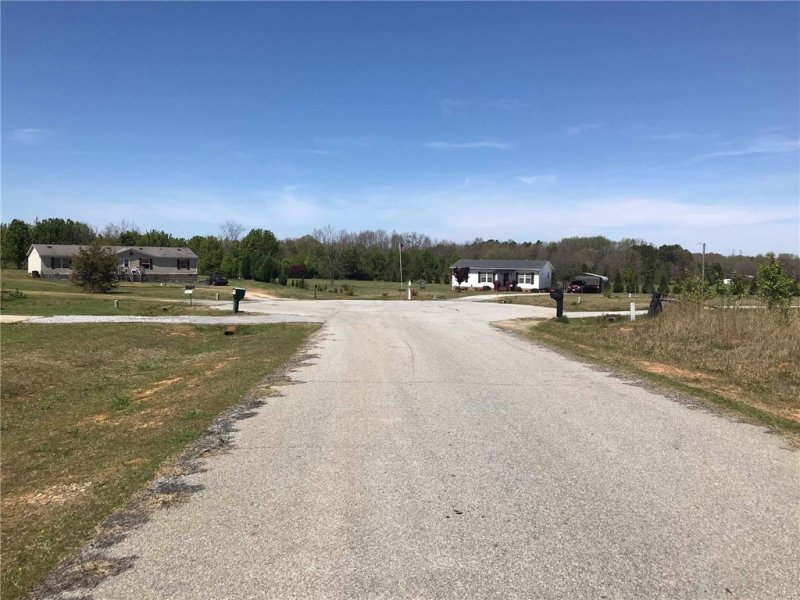 Property image 3 at 102 Case Lane, Anderson, SC 29624