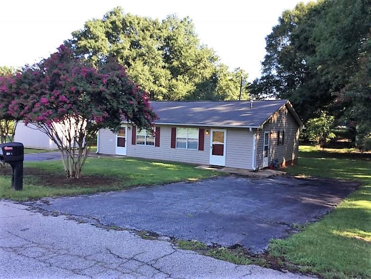 Property image 3 at 632 A & B 119 Whitehall Road Avenue, Anderson, SC 29625