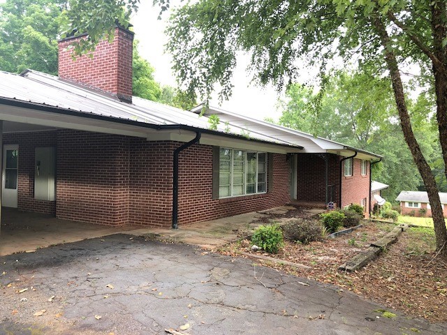Property image 2 at 521 Robinhood Drive, Seneca, SC 29678