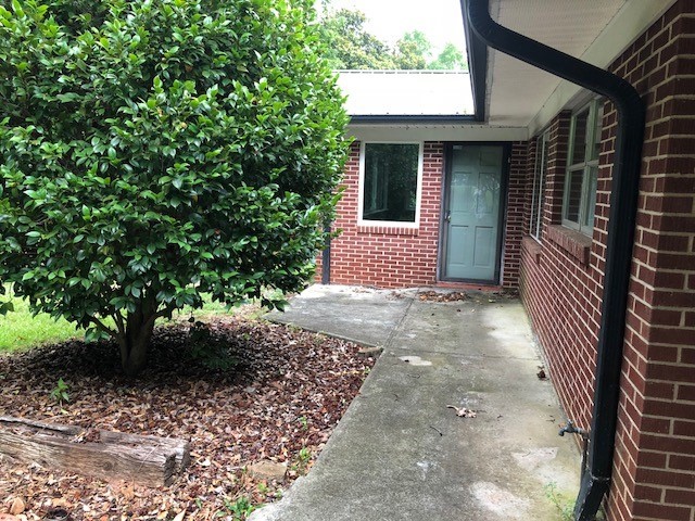 Property image 3 at 521 Robinhood Drive, Seneca, SC 29678