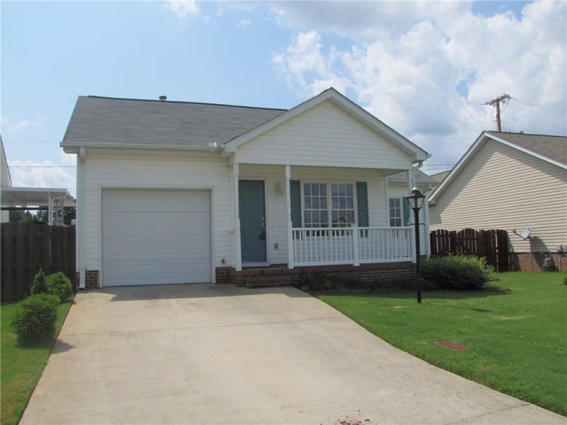 Property image 2 at 110 Waterford Way, Easley, SC 29642