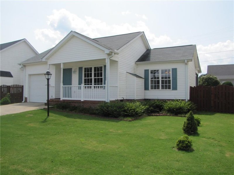 Property image 4 at 110 Waterford Way, Easley, SC 29642