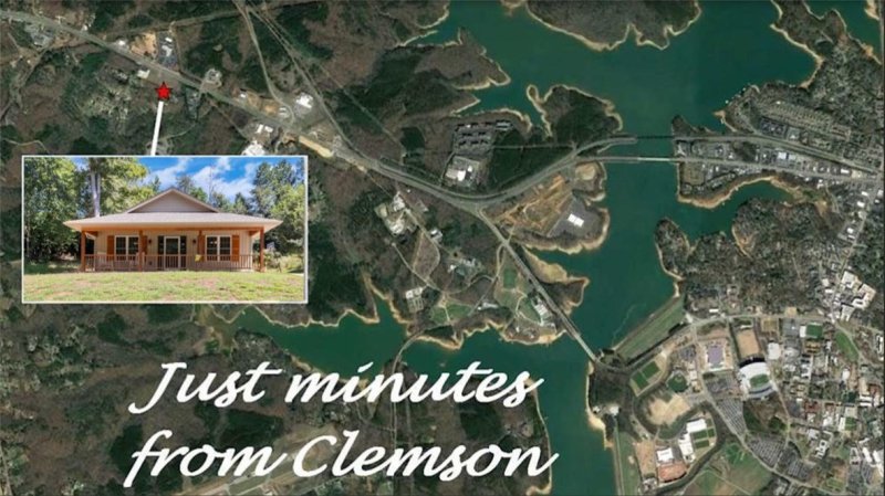 Property image 2 at 14047 Camelia Lane, Seneca, SC 29678