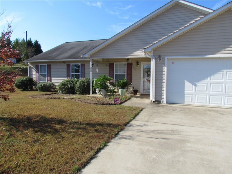 Property image 3 at 107 Sterling Bridge Road, Greenville, SC 29611