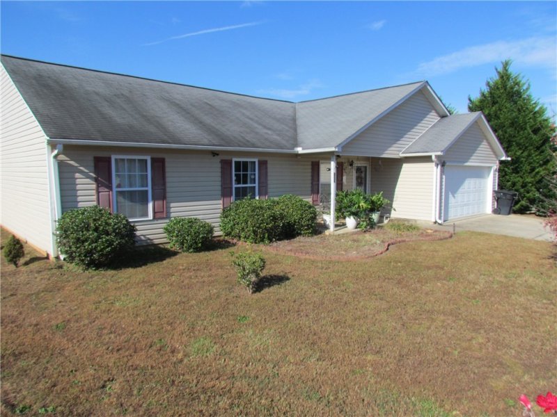 Property image 4 at 107 Sterling Bridge Road, Greenville, SC 29611