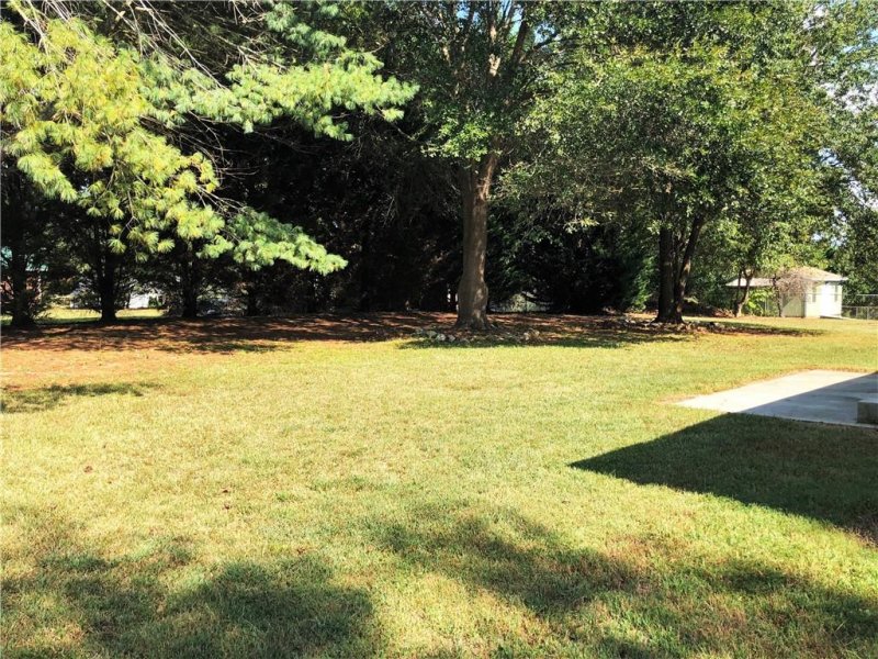 Property image 3 at 409 Van Martin Road, Anderson, SC 29621