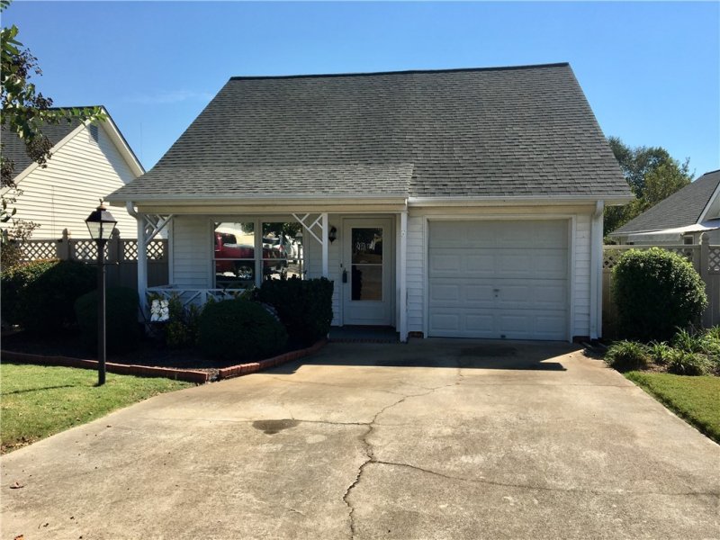 Property image 2 at 106 Brittania Circle, Anderson, SC 29621