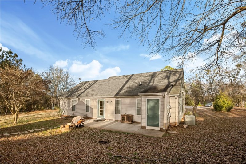 Property image 4 at 912 Pine Top Circle, Anderson, SC 29626