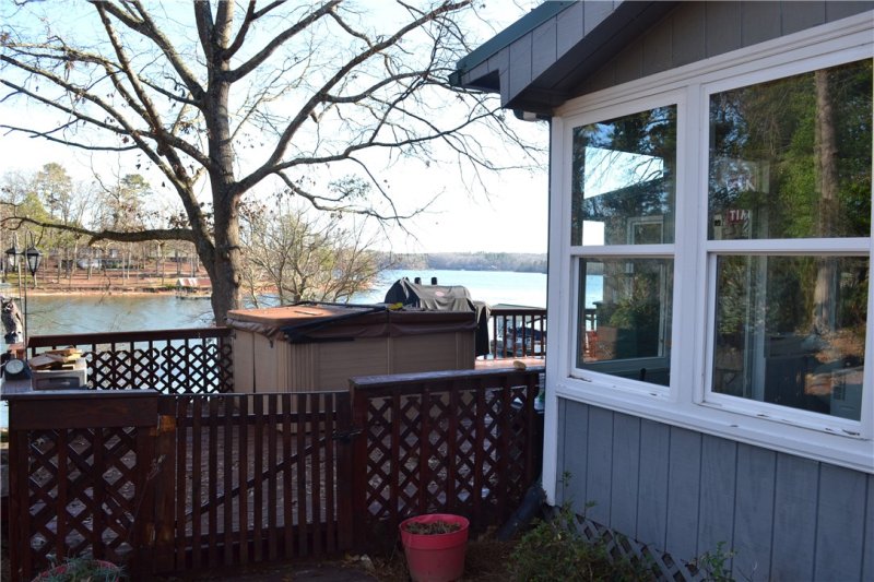 Property image 2 at 1207 Clearwater Shores W Road, Fair Play, SC 29643