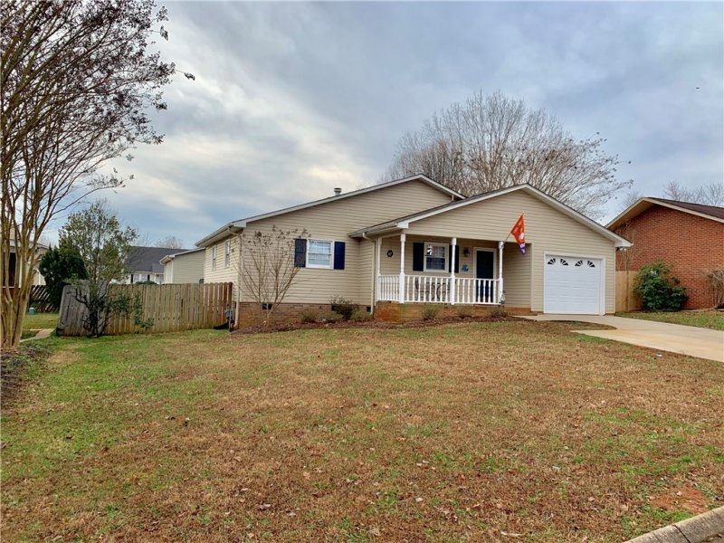 Property image 3 at 103 Flagstone Drive, Easley, SC 29642