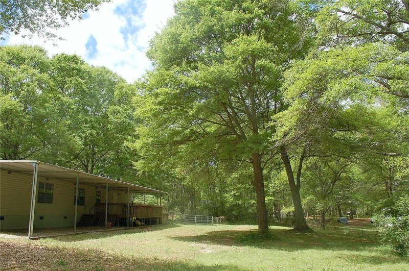 Property image 5 at 940 Dogwood Lane, Townville, SC 29689