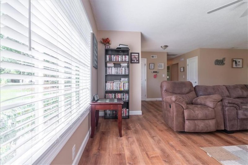 Property image 5 at 110 King James Road, Seneca, SC 29678