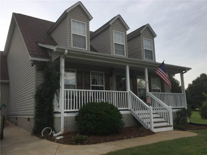 Property image 2 at 247 Hallmark Circle, Easley, SC 29640