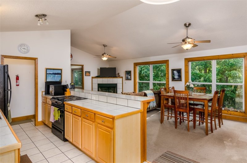 Property image 4 at 370 Woodmere Drive, Pickens, SC 29671