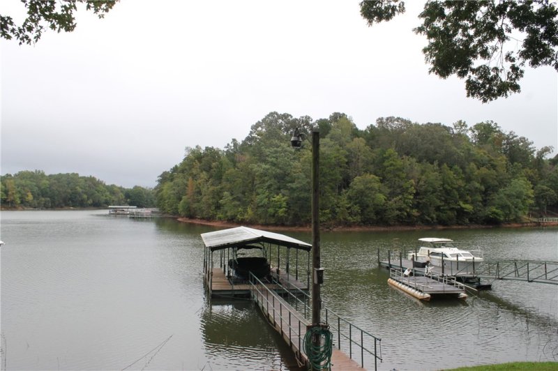 Property image 2 at 910 Dogwood Lane, Townville, SC 29689