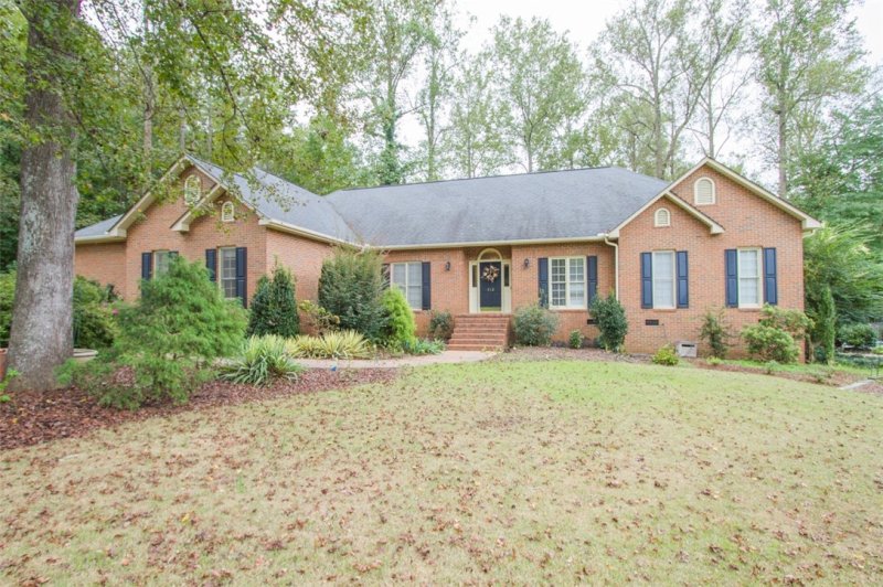 Property image 2 at 512 Brittany Park, Anderson, SC 29621