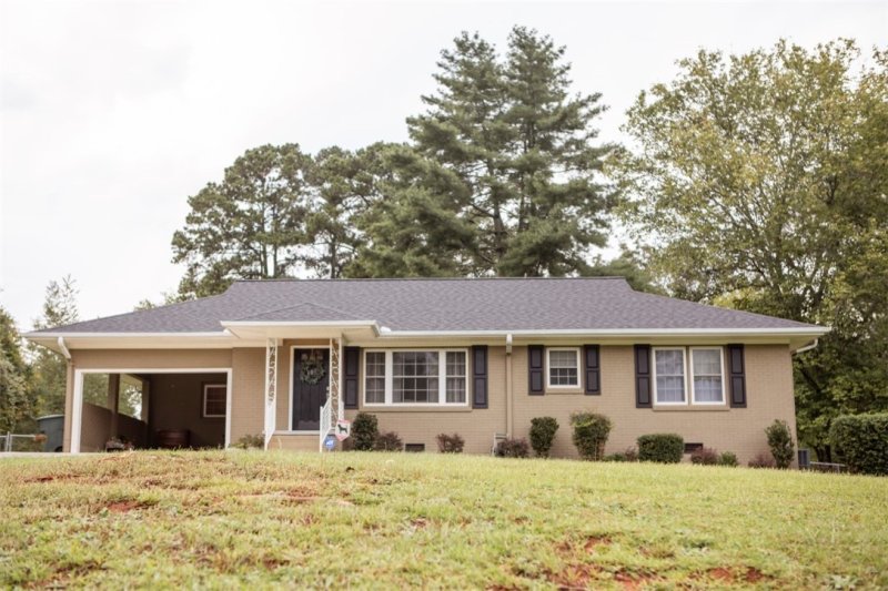 Property image 3 at 405 Overbrook Drive, Seneca, SC 29678