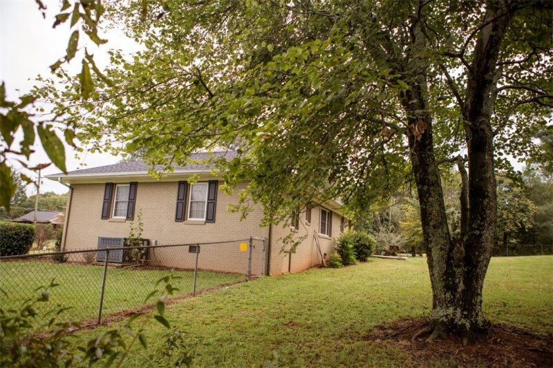 Property image 4 at 405 Overbrook Drive, Seneca, SC 29678