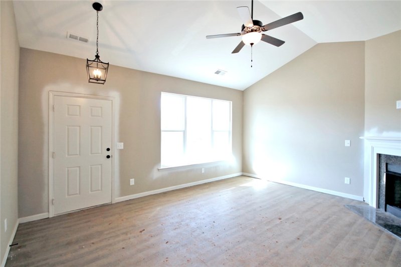 Property image 4 at 215 Magnolia Lane, Pendleton, SC 29670