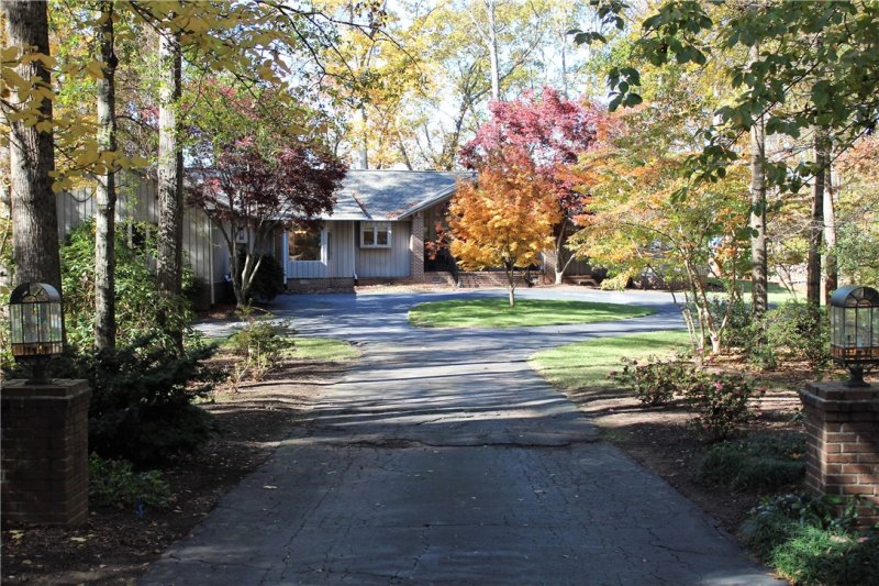 Property image 3 at 105 Graymoss Lane, Anderson, SC 29621