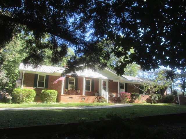 Property image 2 at 102 Kings Road, Anderson, SC 29621