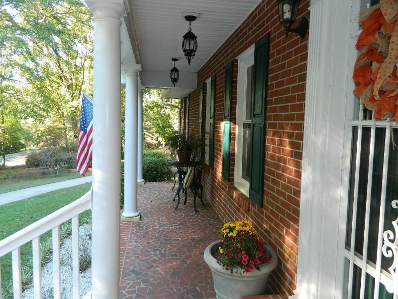 Property image 3 at 102 Kings Road, Anderson, SC 29621