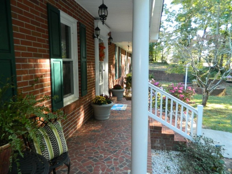 Property image 4 at 102 Kings Road, Anderson, SC 29621