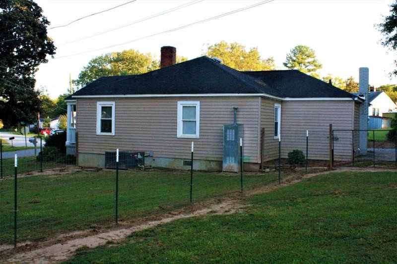 Property image 5 at 105 Marion Street, Anderson, SC 29621-6070