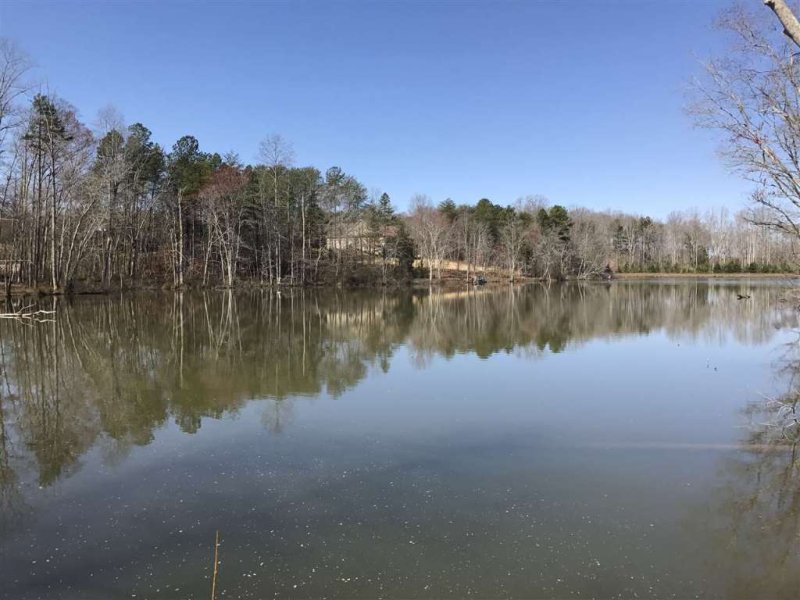 Property image 3 at 101 Crawford Lake Road, Easley, SC 29642