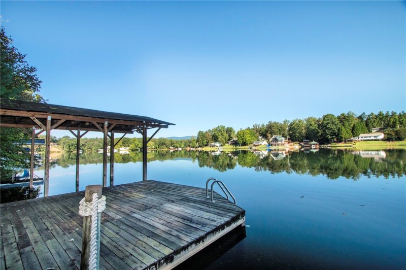 Property image 3 at 114 Whitewater Lake Road, Tamassee, SC 29686